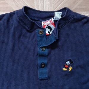 Vintage Disney Mickey, INC long-sleeved shirt with Mickey Mouse emblem size S